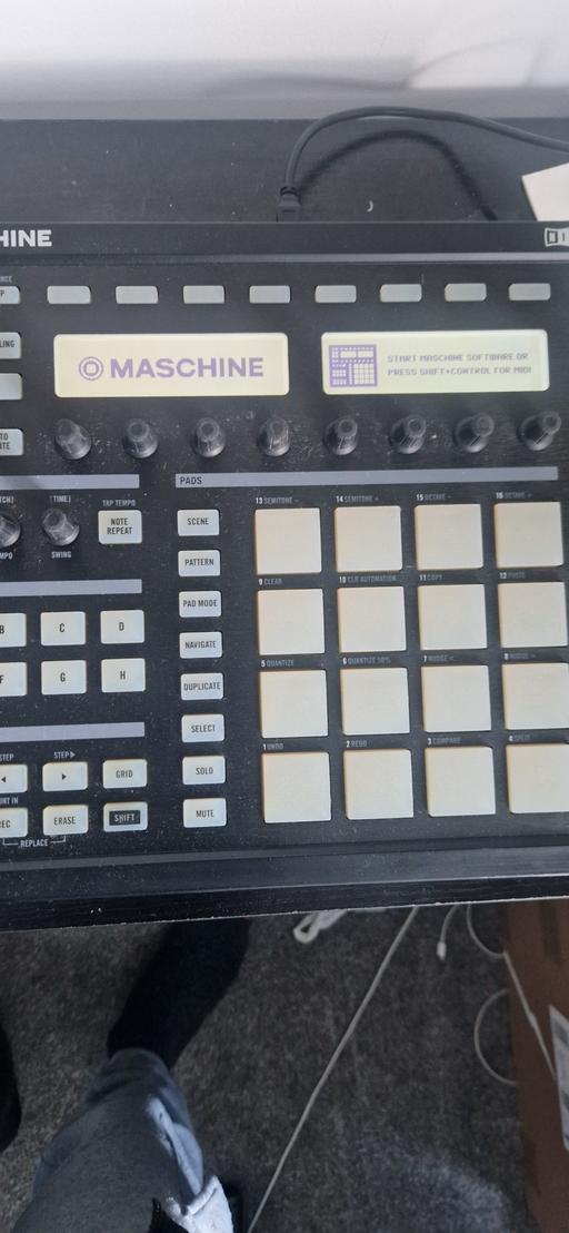 Buy & Sell South East London Woodside - Croydon - Photos for Mashine mk1 native instruments