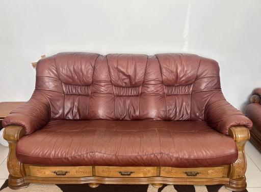 Buy & Sell Barking and Dagenham Romford - Barking and Dagenham - Photos for Italian leather sofas