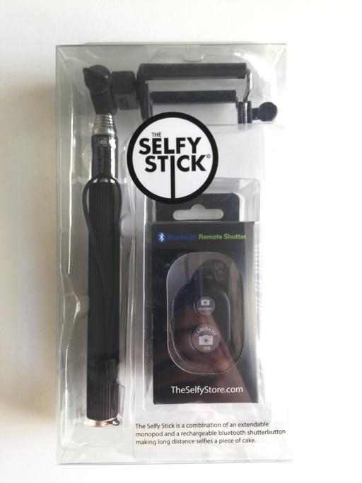 Buy & Sell South West London Cromwell Road - South West London - Photos for Selfie Stick + Remote Control (Brand New)