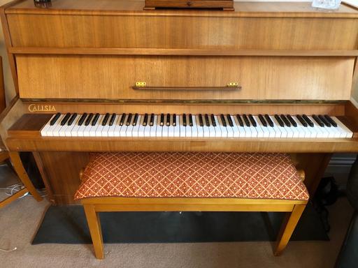 Buy & Sell Hampshire Winchester - Photos for Piano