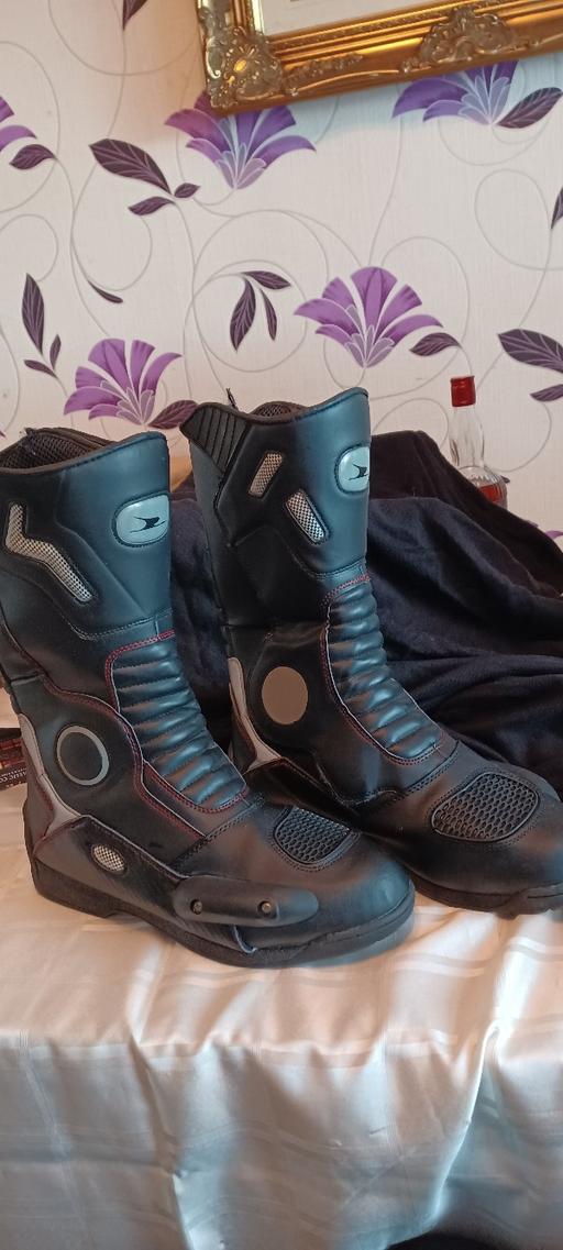 Buy & Sell West Yorkshire Leeds - Photos for motorcycle racing boots size 11 as new