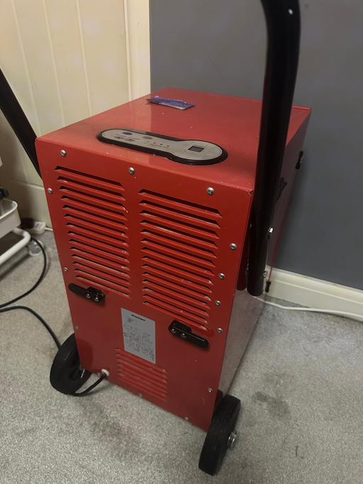 Buy & Sell West Yorkshire Wakefield - Photos for Dehumidifier Sealey SDH30 professional grade