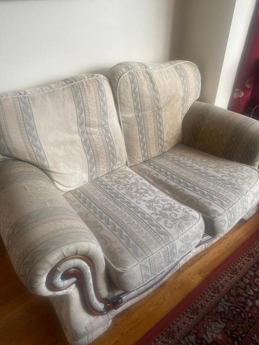 Buy & Sell Kent Thanet - Photos for Free 3 seater and 2 seater sofa