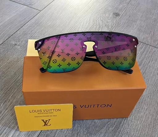 Buy & Sell West Midlands Coventry - Photos for Lv sunglasses