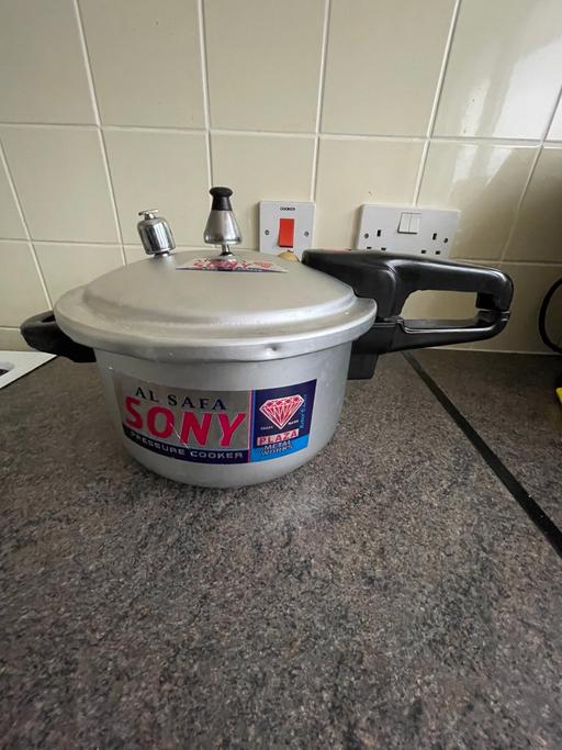 Buy & Sell West Yorkshire Kirklees - Photos for Pressure cooker