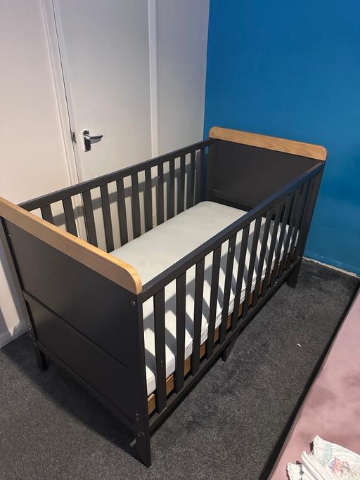 Buy & Sell East London Maryland - East London - Photos for Cot/bed