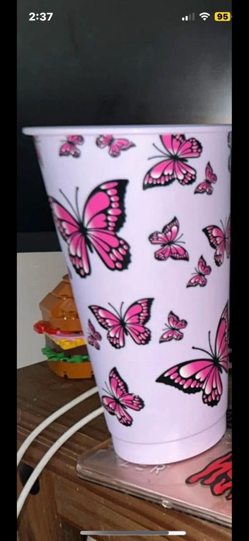 Buy & Sell North Yorkshire Middlesbrough - Photos for Butterfly purple cold cup