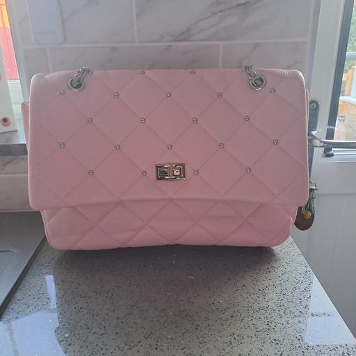 Buy & Sell Essex Tendring - Photos for lovely pink bag