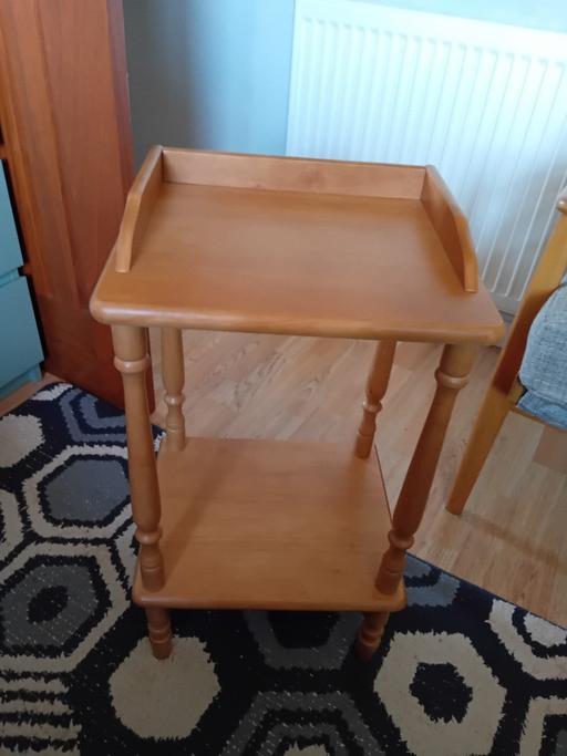 Buy & Sell West Midlands Wolverhampton - Photos for Small side table .