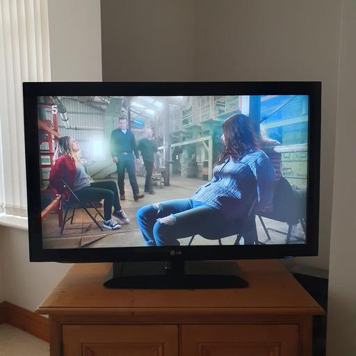 Buy & Sell West Yorkshire Wakefield - Photos for LG tv freeview