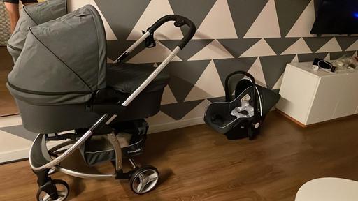 Buy & Sell North London Stoke Newington - North London - Photos for Push chair including car seat