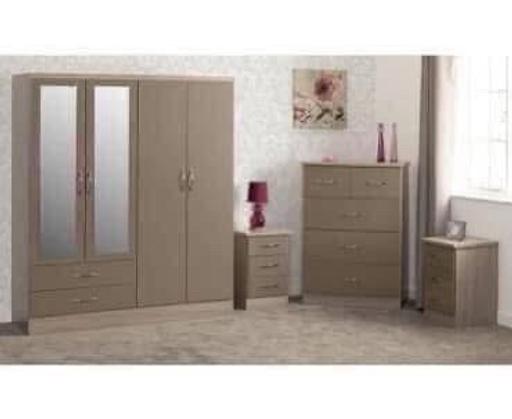 Buy & Sell South Yorkshire Rotherham - Photos for NEVADA 4 DOOR 2 DRAWER MIRRORED WARDROBE