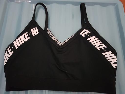 Buy & Sell Lancashire Blackpool - Photos for NIKE sports bra size M