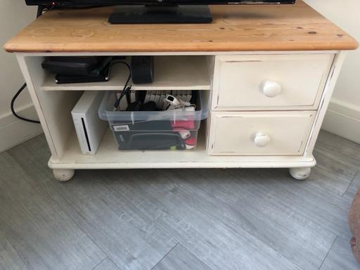 Buy & Sell Kent Medway - Kent - Photos for TV table solid wood distressed paint