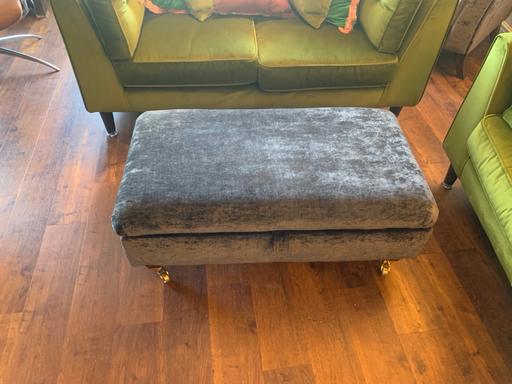 Buy & Sell West Midlands Birmingham - Photos for Velvet foot stool with storage