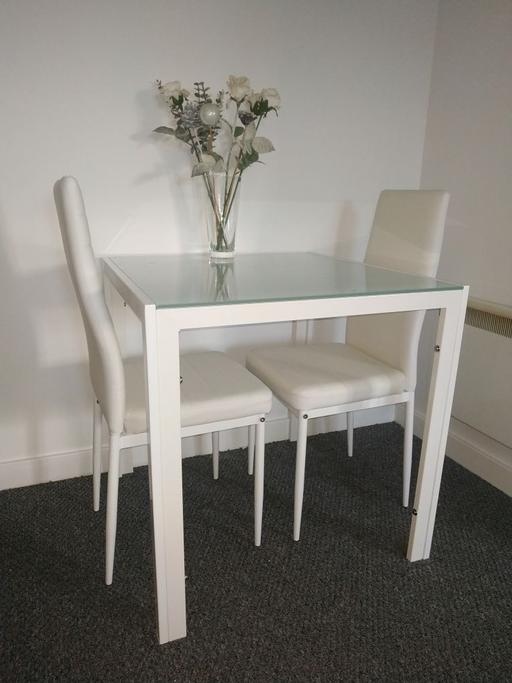 Buy & Sell Staffordshire Cannock Chase - Photos for Dining table and chair set