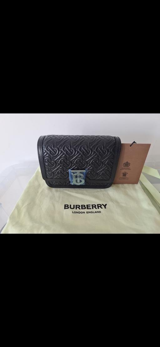 Buy & Sell North West London Preston - North West London - Photos for Burberry Leather handbag brand new with tag