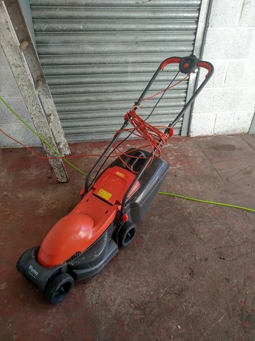 Buy & Sell West Midlands Sandwell - Photos for FLYMO LAWNMOWER IN ORANGE