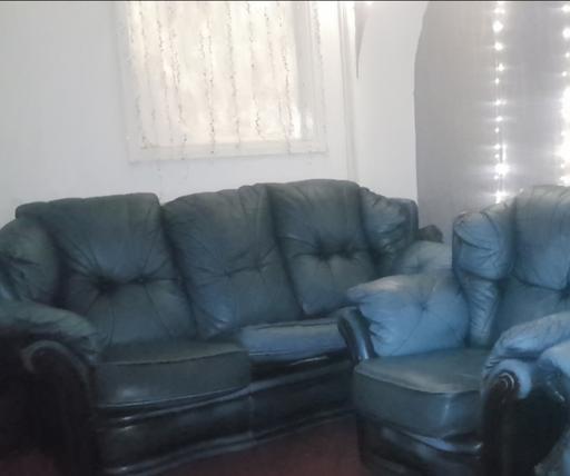 Buy & Sell West Midlands Birmingham - Photos for Hottest Deal 🔥 Two-piece leather suite.