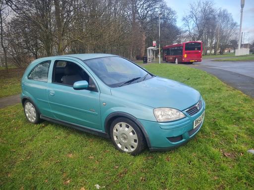 Vehicles West Midlands Wolverhampton - Photos for 2005 vauxhall corsa 1.4 AUTOMATIC 60kmiles