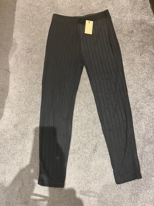 Buy & Sell Surrey Elmbridge - Photos for Leggings