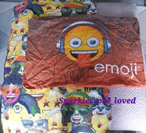 Buy & Sell South Yorkshire Doncaster - Photos for single bedding set emoji reversible