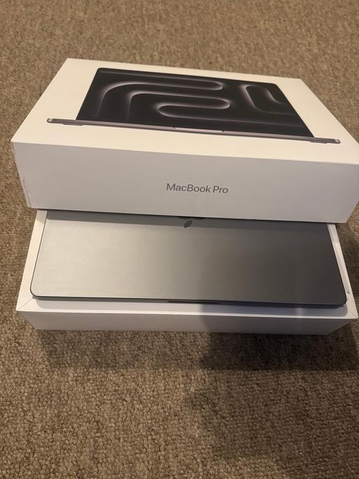 Buy & Sell South East London Croydon - Photos for MacBook Pro 14inch 512GB SSD M3 Chip 8GB