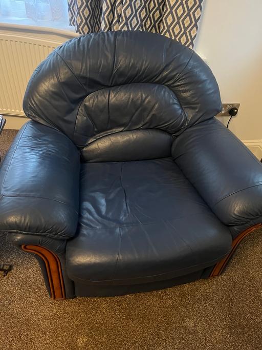 Buy & Sell Dorset Bournemouth, Christchurch and Poole - Photos for 4 piece blue leather sofa