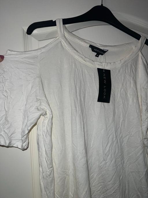 Buy & Sell Merthyr Tydfil - Wales Penydarren - Merthyr Tydfil - Photos for New Look off the shoulder top new