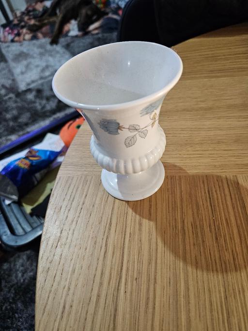 Buy & Sell South East London Sundridge - South East London - Photos for Miniature Porcelain Vase 3.5” With Light Blue