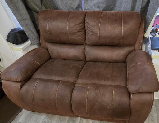 Buy & Sell Lincolnshire North Lincolnshire - Photos for 2 seater sofa