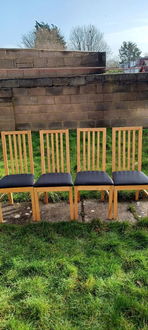 Buy & Sell Bedfordshire Luton - Photos for 4 solid wood dining chairs newly upholstered