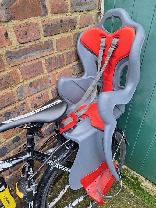 Buy & Sell West London Hounslow - Photos for Halfords Bellelli B-One Child Bike Rear Seat 