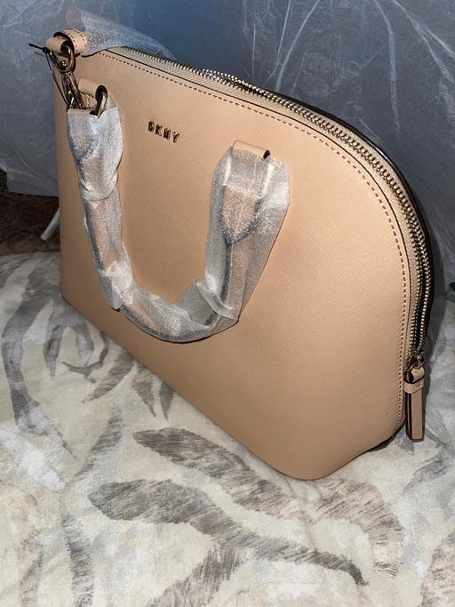 Buy & Sell Warwickshire Nuneaton and Bedworth - Photos for DKNY bag