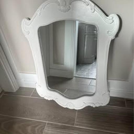 Buy & Sell Nottinghamshire Ashfield - Photos for Large Hardwood Timber Regal Shaped Mirror