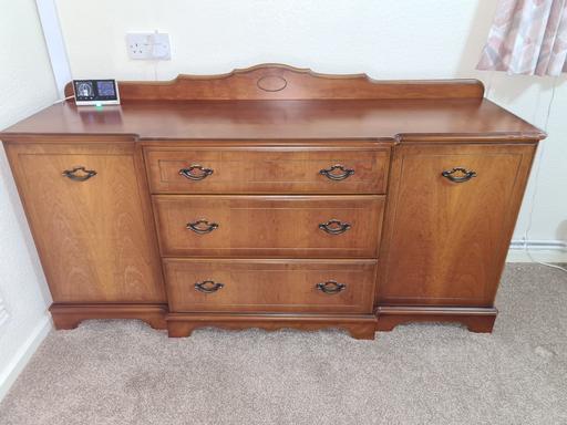 Buy & Sell Staffordshire Lichfield - Photos for Dining room side board