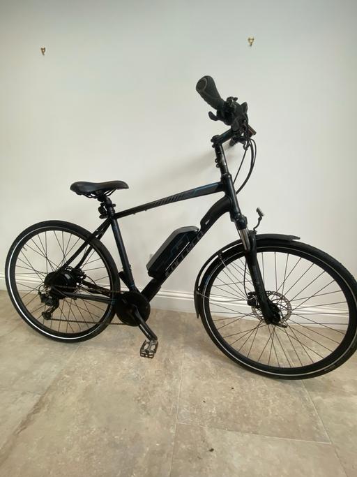 Buy & Sell South West London Richmond upon Thames - Photos for Carrera crossfire electric bike