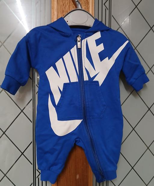 Buy & Sell South West London Colliers Wood - South West London - Photos for baby Nike romper