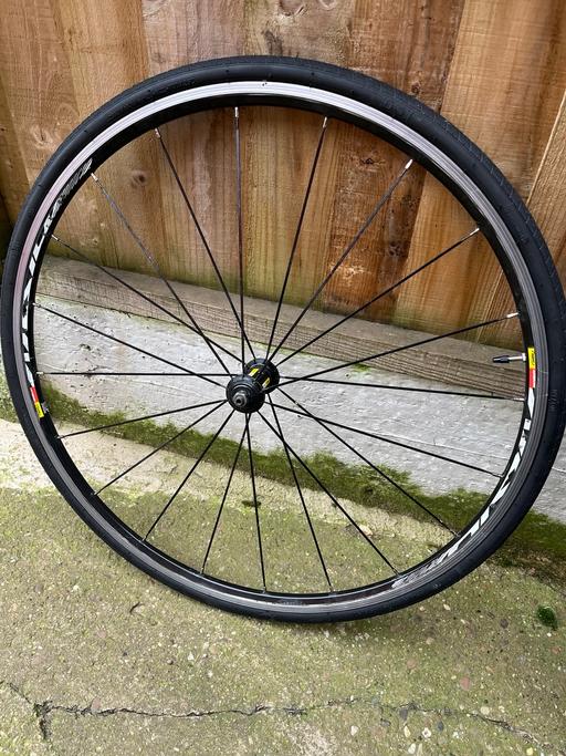 Buy & Sell Derbyshire Bolsover - Photos for Mavic aksium front bike wheel 700c