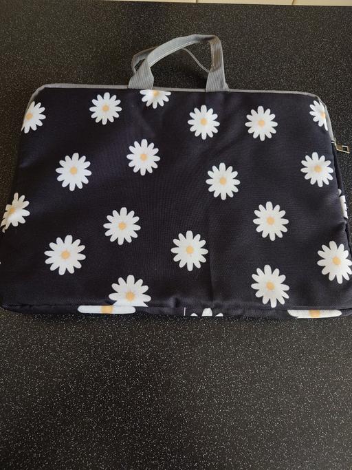 Buy & Sell Leicestershire Charnwood - Photos for Floral laptop bag