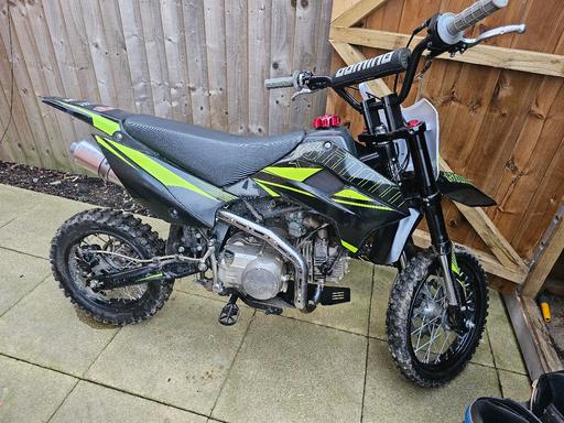 Vehicles West Yorkshire Wakefield - Photos for STOMP 125cc for sale