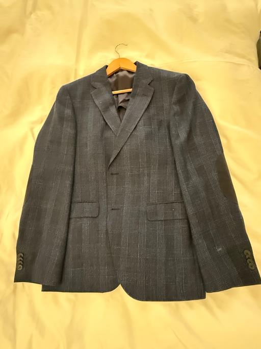 Buy & Sell South East London Kennington - South East London - Photos for Hugo Boss dark blue check blazer (UK 42R)