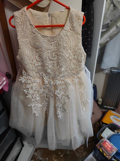 Buy & Sell Carmarthenshire - Wales Ponthenry - Carmarthenshire - Photos for girls dress