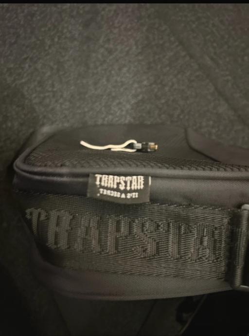 Buy & Sell Central London Cannon Street Station - Central London - Photos for Trapstar Pouch