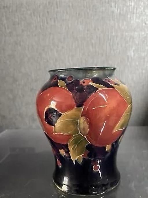 Buy & Sell Essex Brentwood - Photos for Moorcroft pomegranate vase