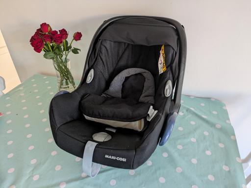 Buy & Sell West Midlands Birmingham - Photos for Baby car seat and isofix base