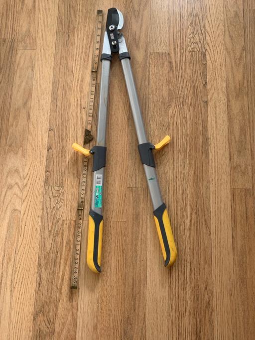 Buy & Sell South West London Norbury - South West London - Photos for Tree lopper