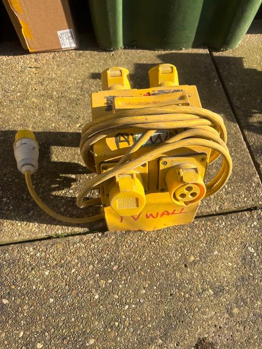 Vehicles Worcestershire Bromsgrove - Photos for 110v 4way 16a splitter