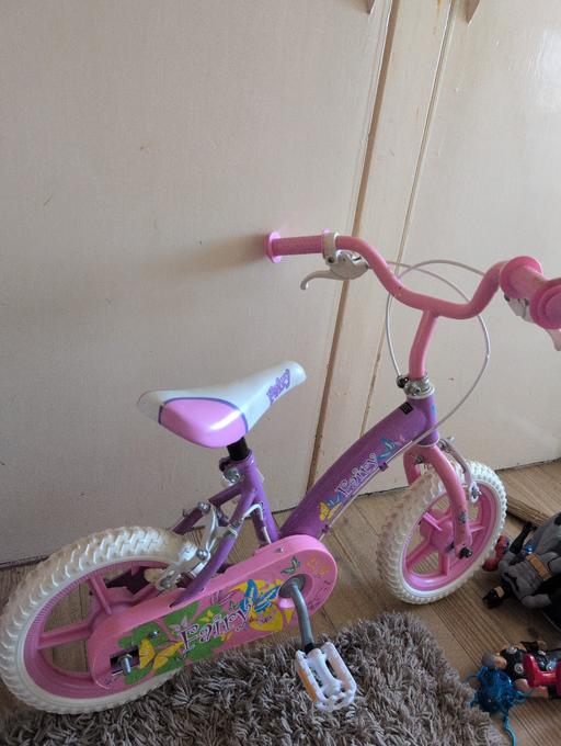 Buy & Sell West Midlands Birmingham - Photos for 12inch girls bike