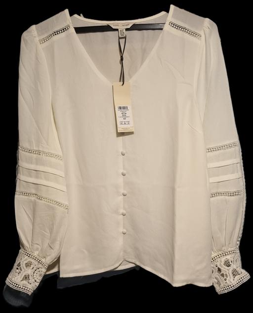 Buy & Sell Derbyshire Chesterfield - Photos for love & roses white lace cuff v neck blouse